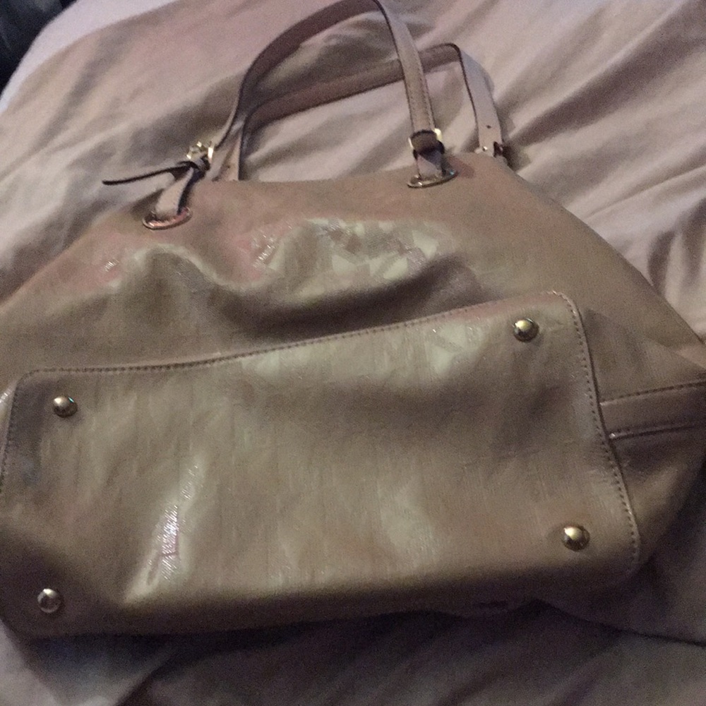Michael kors tan handbag